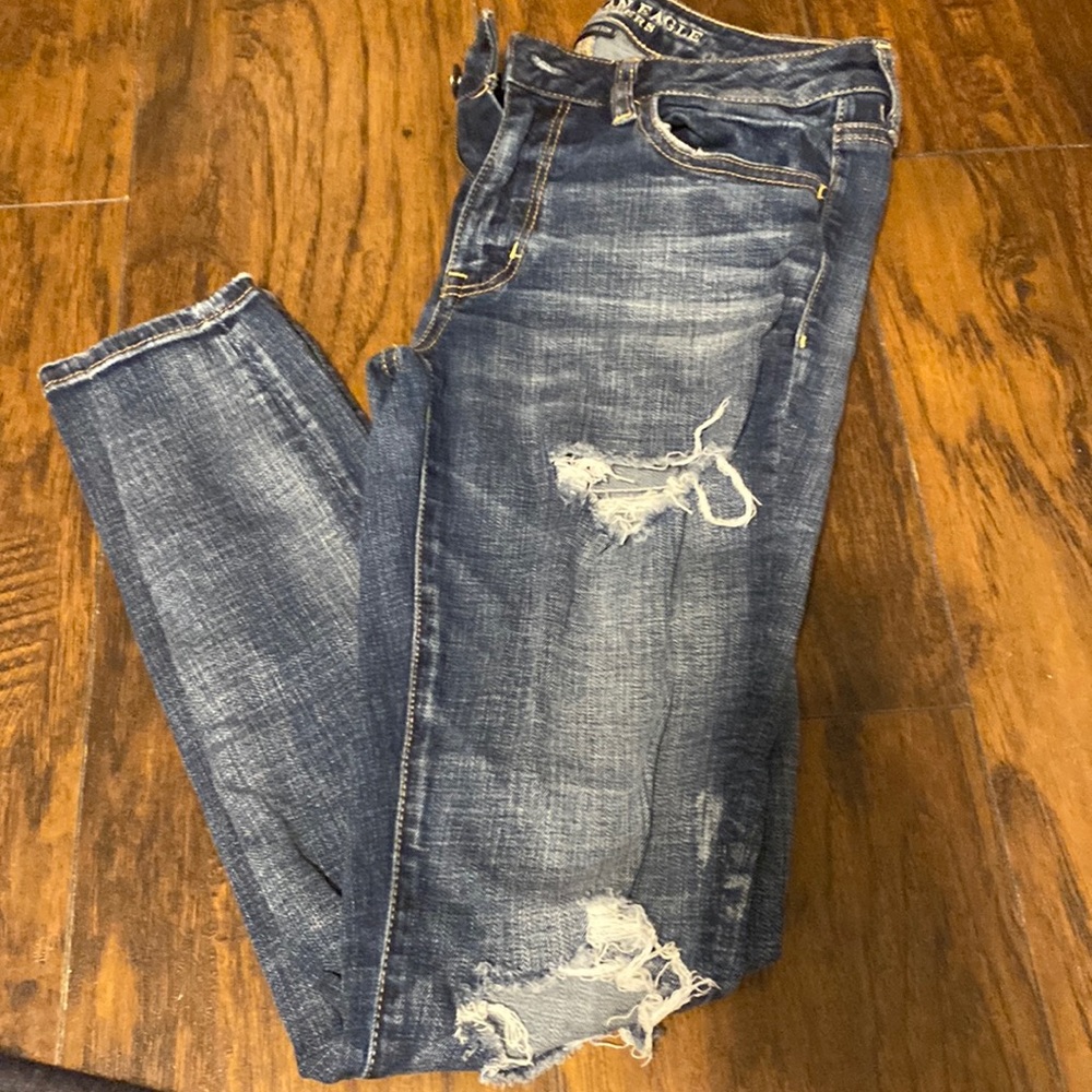 Size 8 AE Jeans - Dark wash and distressed straight leg